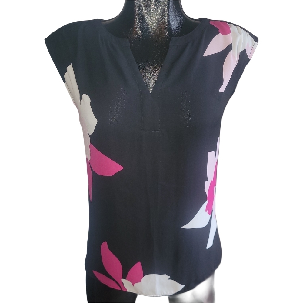 Reitmans Black and Pink Floral Sleeveless Top Size XS